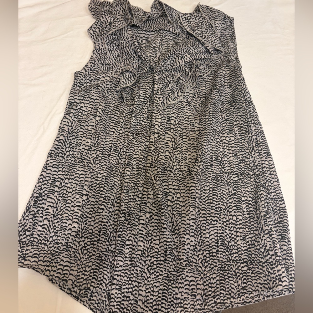 LOFT Black and White Patterned Blouse